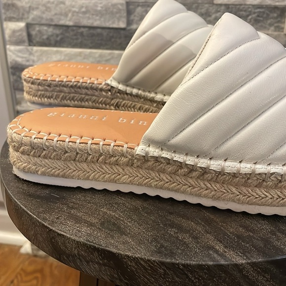 GIANNI BINI WHITE PUFFY LEATHER SLIDES PLATFORM SIZE 8.5 - Picture 7 of 8
